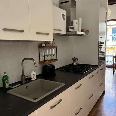 Alessandra's Cozy Venice- Quiet Double & Private Bathroom With Sharing Kitchen *